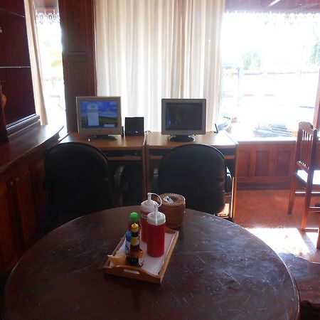 Chanthasom Guesthouse Ban Nongdouang Екстериор снимка