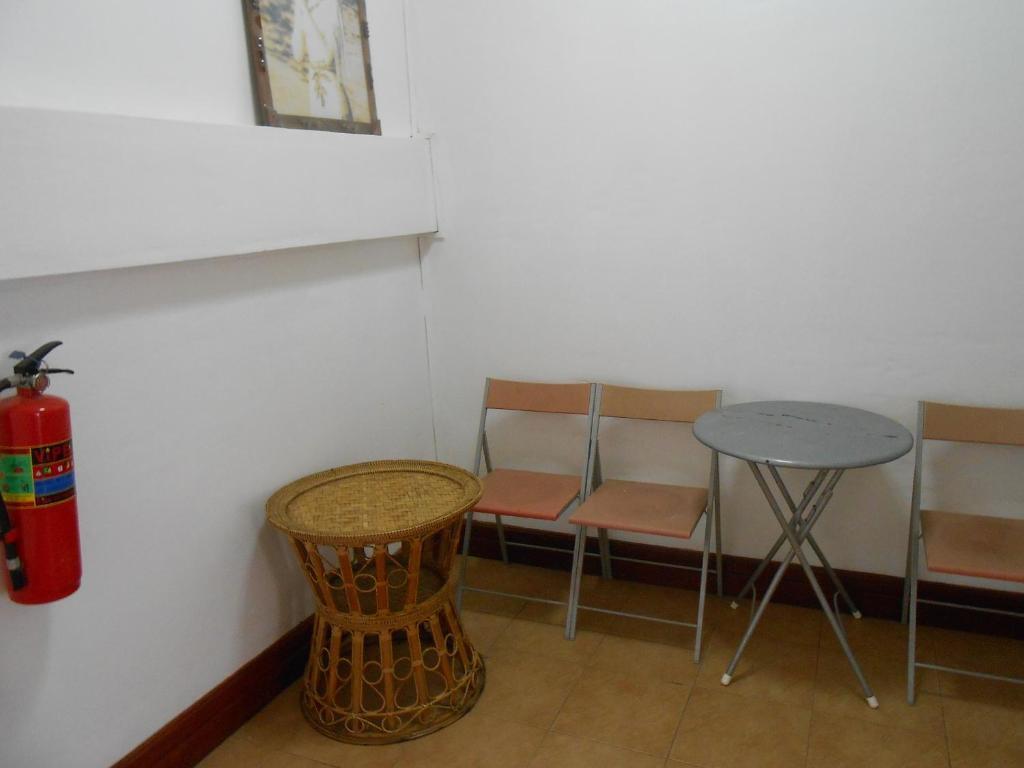 Chanthasom Guesthouse Ban Nongdouang Екстериор снимка